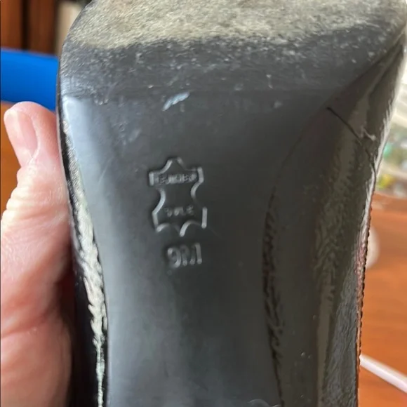 Tory Burch Caroline Pumps, size 9M - Picture 3 of 10